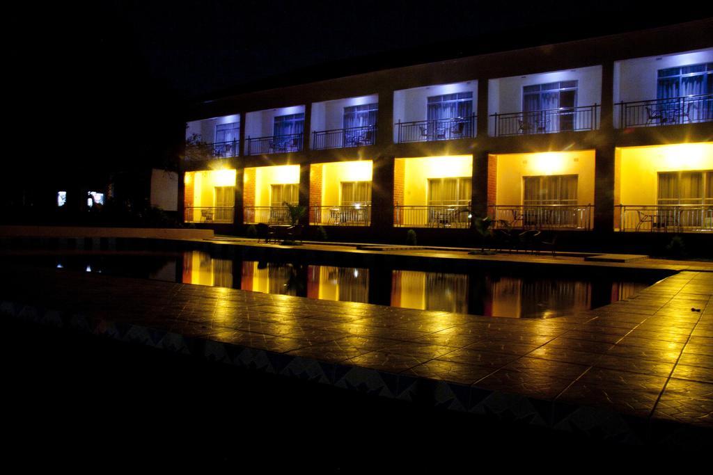 Chamba Valley Exotic Hotel Lusaka Exterior photo