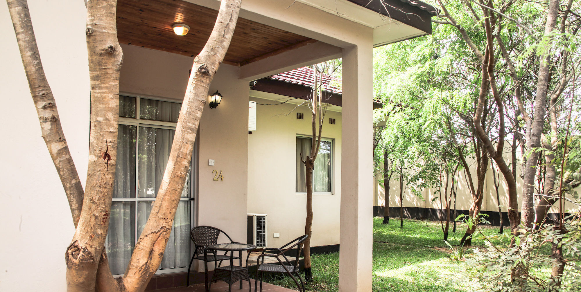 Chamba Valley Exotic Hotel Lusaka Exterior photo